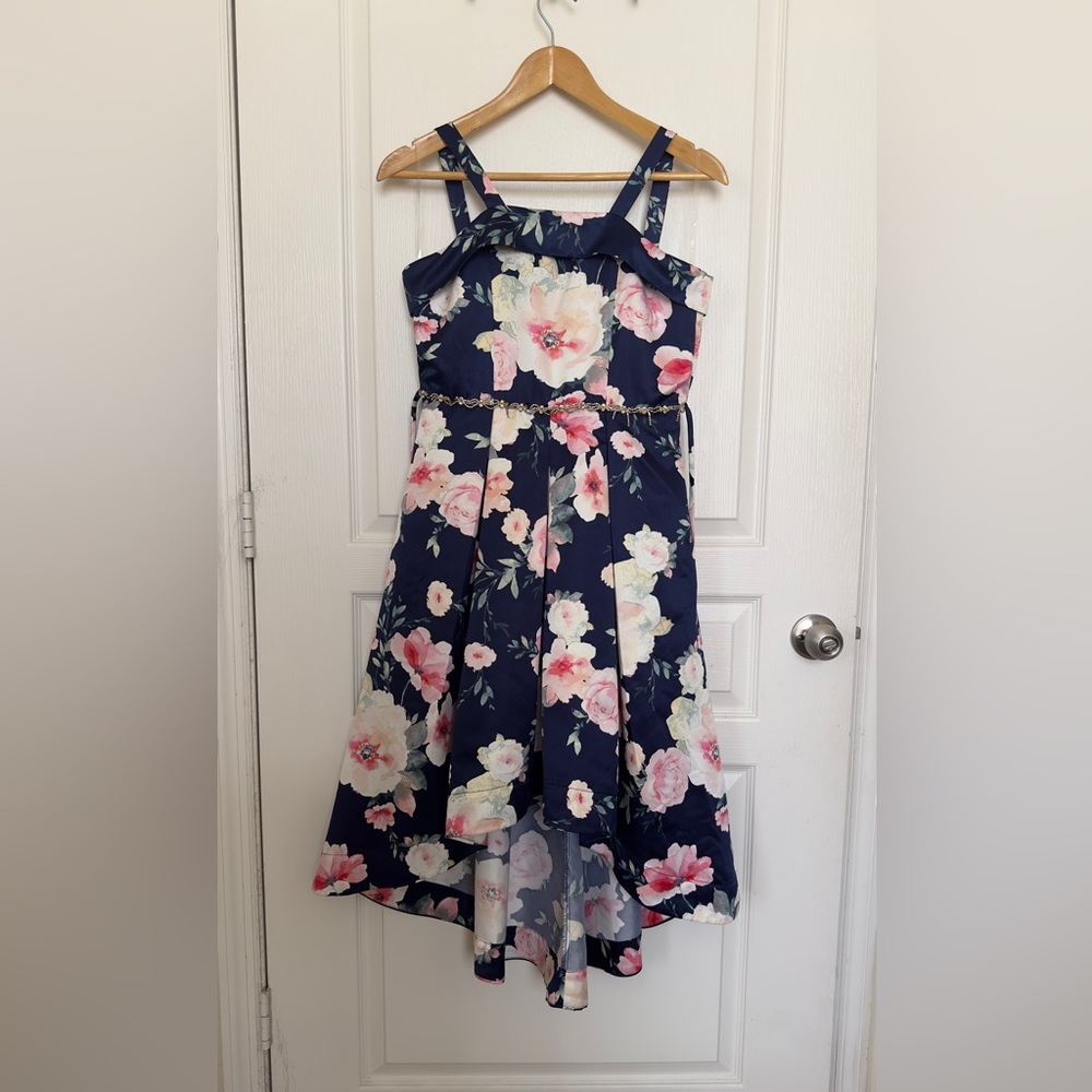 Speechless Kids formal girls/teenager dress. Size 16